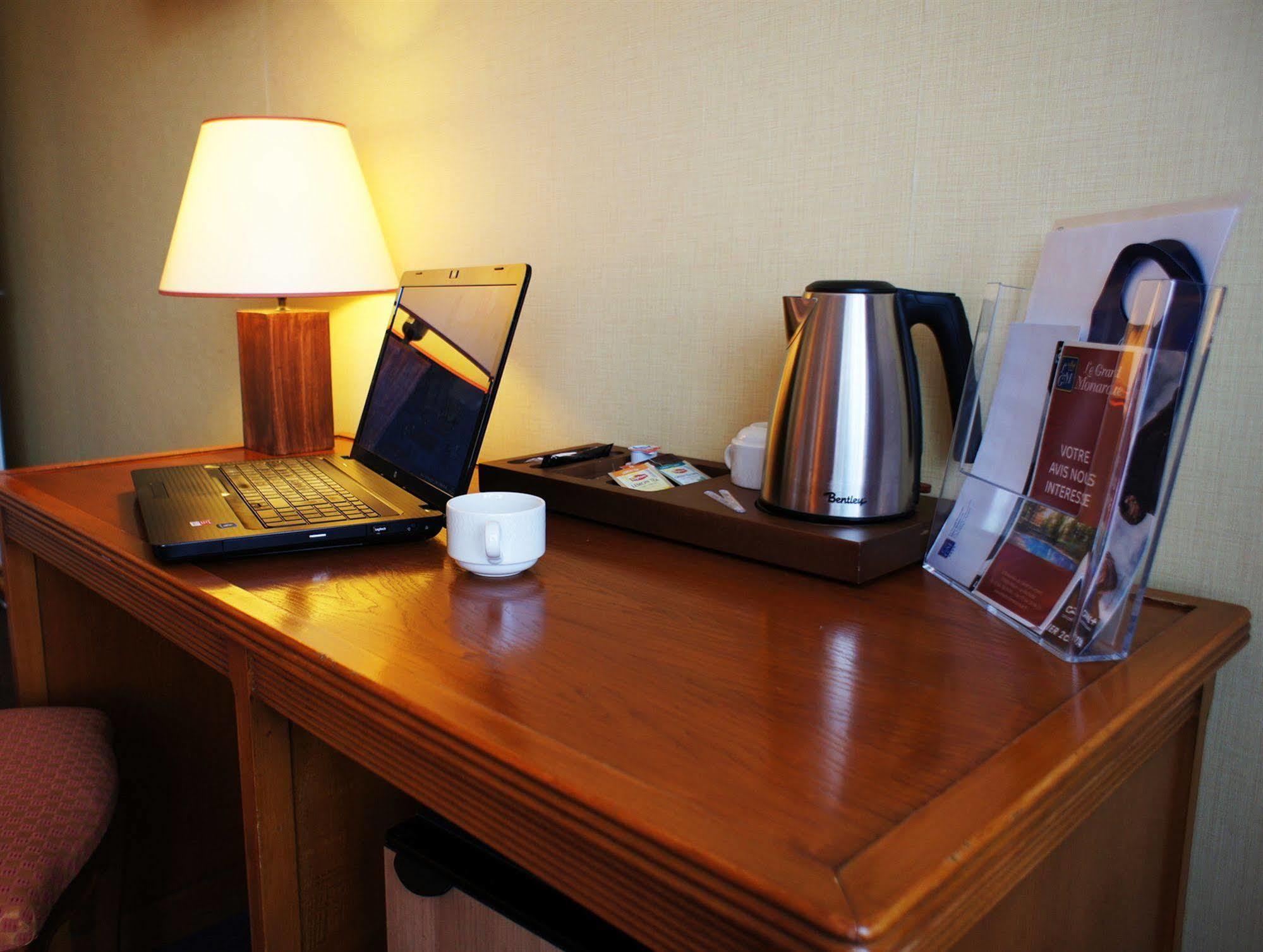 Le Grand Monarque Hotell Melun Eksteriør bilde